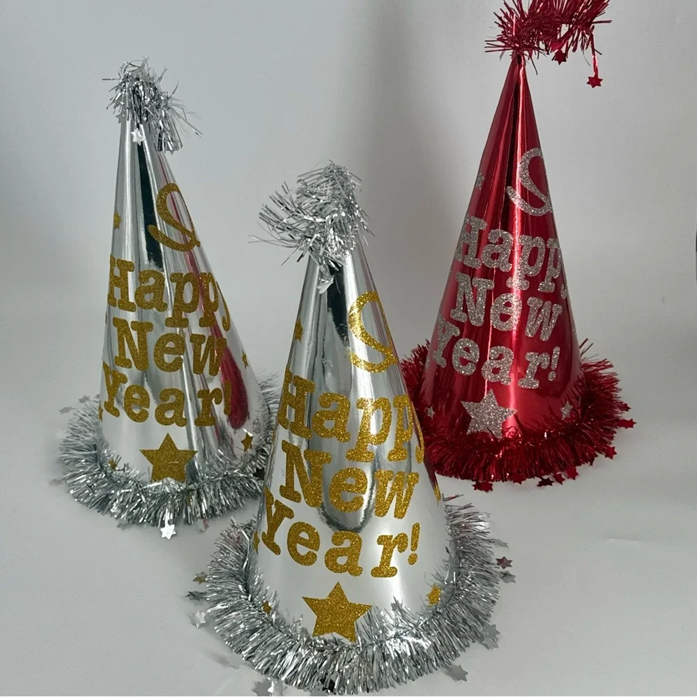 🌴 One XL Silver Happy New Year Hats